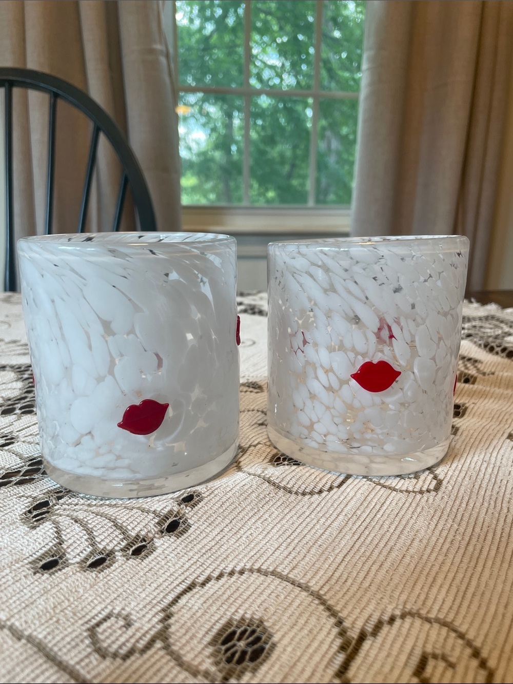 Handblown Red Lip Accent Anthropologie Two Icon Glasses Confetti Juice Beverage
